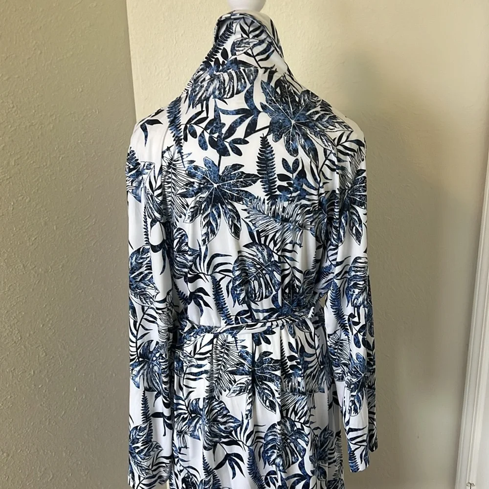 NWT Yarn & Sea Sleep Robe, Size X-Small